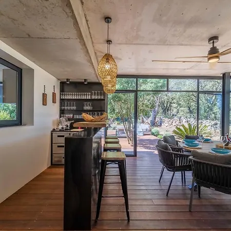Casa Pietranera Порто-Веккьо